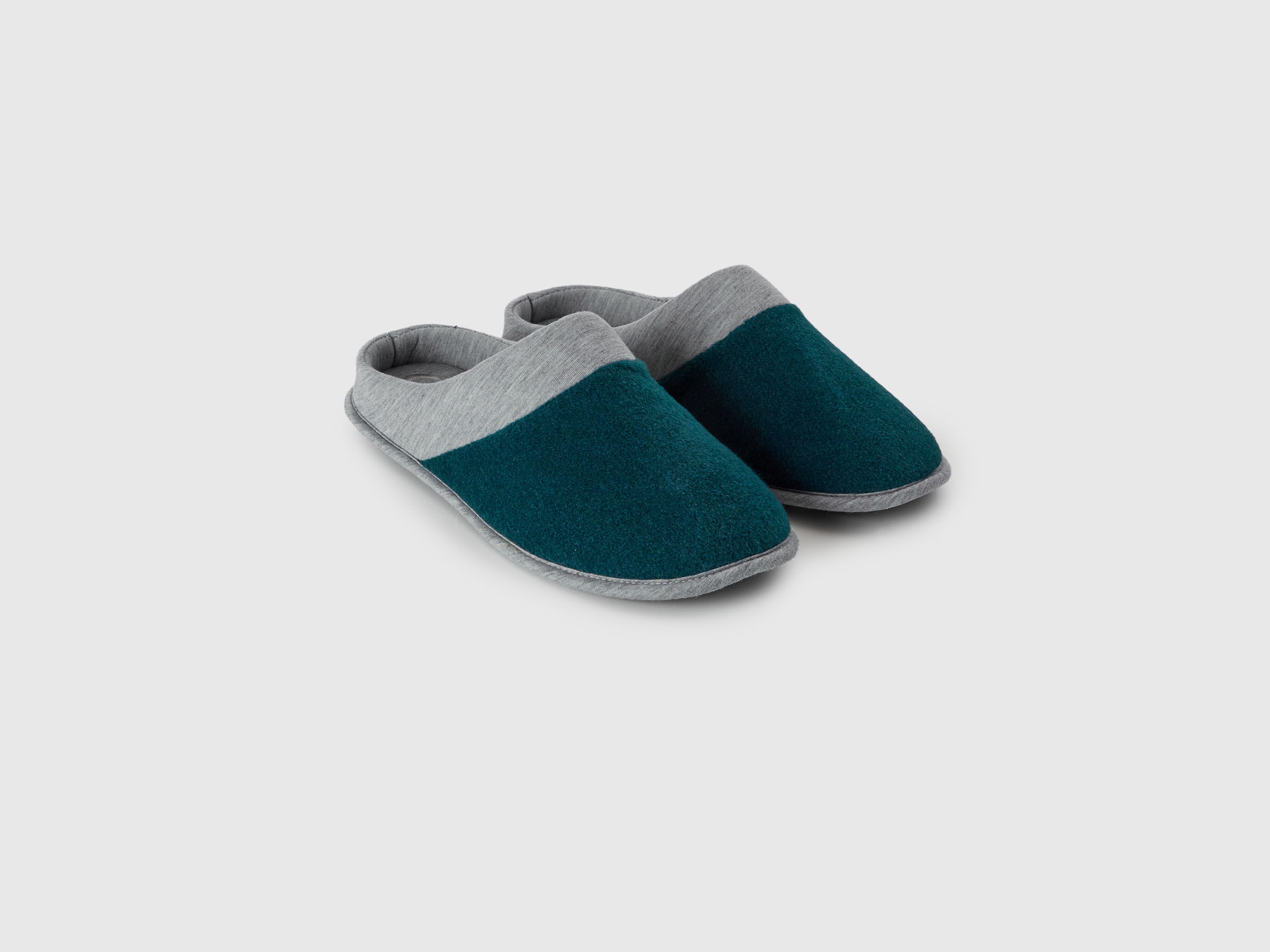 SLIPPERS image number 2